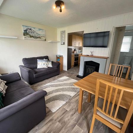 Chalet 192, Hemsby - Two Bed Chalet, Sleeps 5, Pet Friendly, Bed Linen And Towels Included Exterior photo